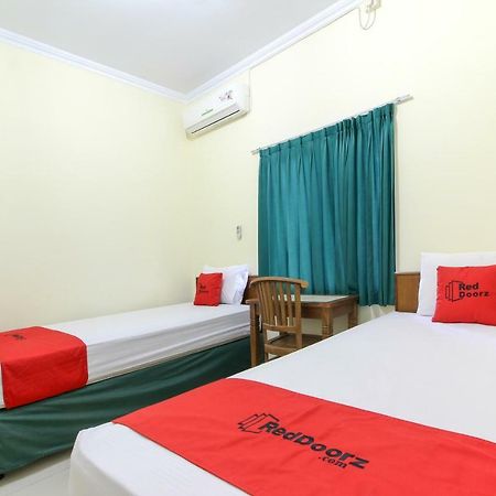 Reddoorz Near Rumah Sakit Condong Catur Maguwo Esterno foto