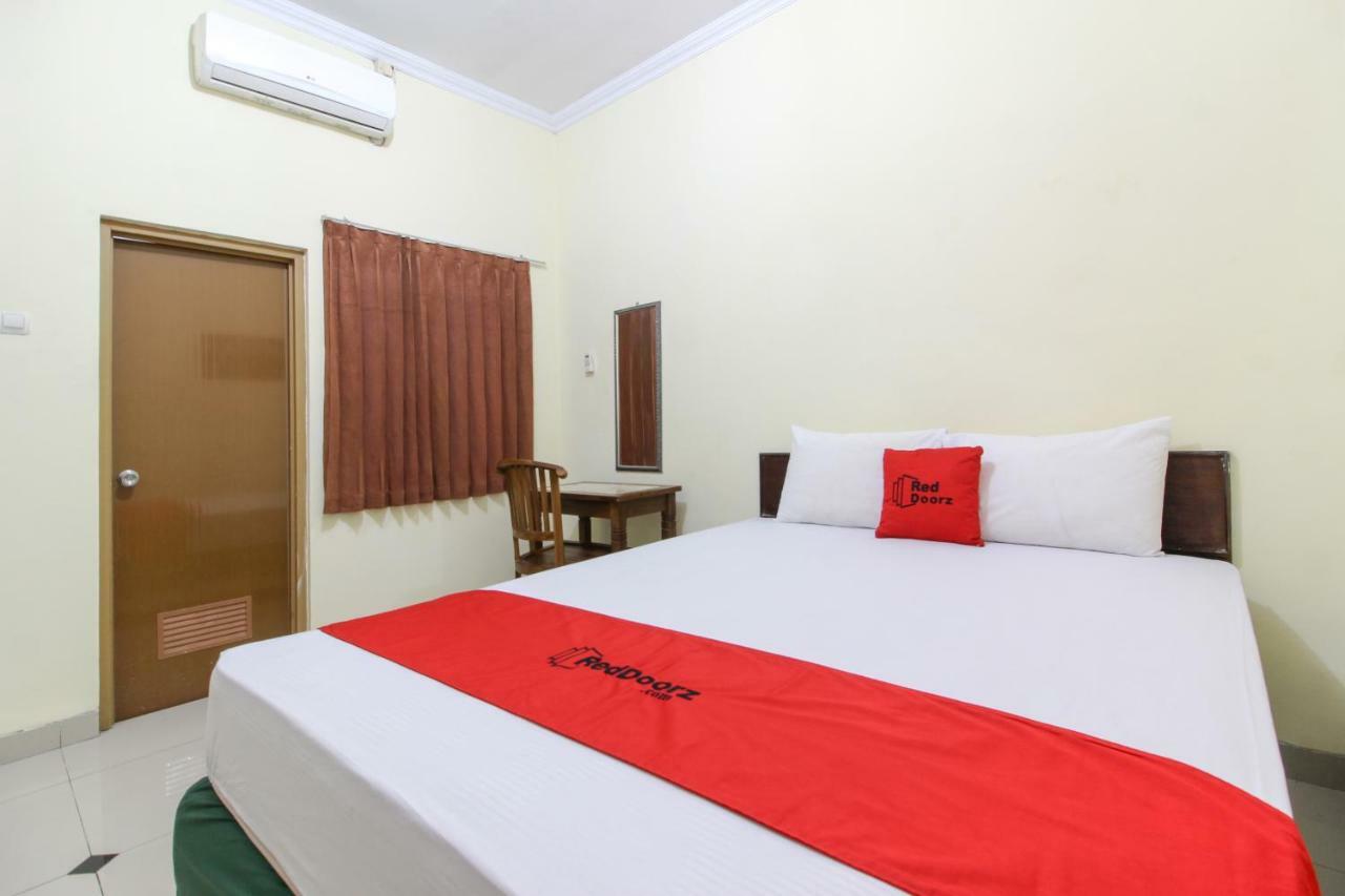 Reddoorz Near Rumah Sakit Condong Catur Maguwo Esterno foto
