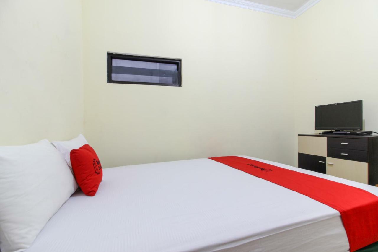 Reddoorz Near Rumah Sakit Condong Catur Maguwo Esterno foto